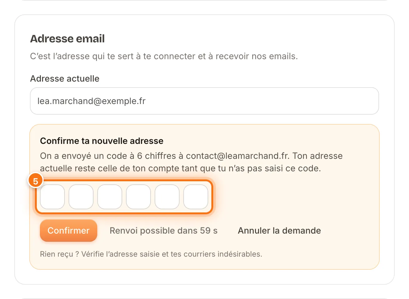 Encadré « Confirme ta nouvelle adresse » avec les six cases du code mises en évidence